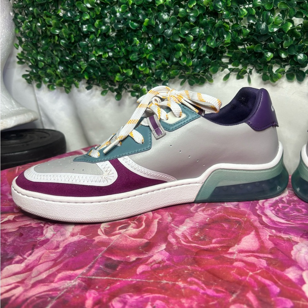 Women’s size 10 coach shoes - Picture 4 of 9